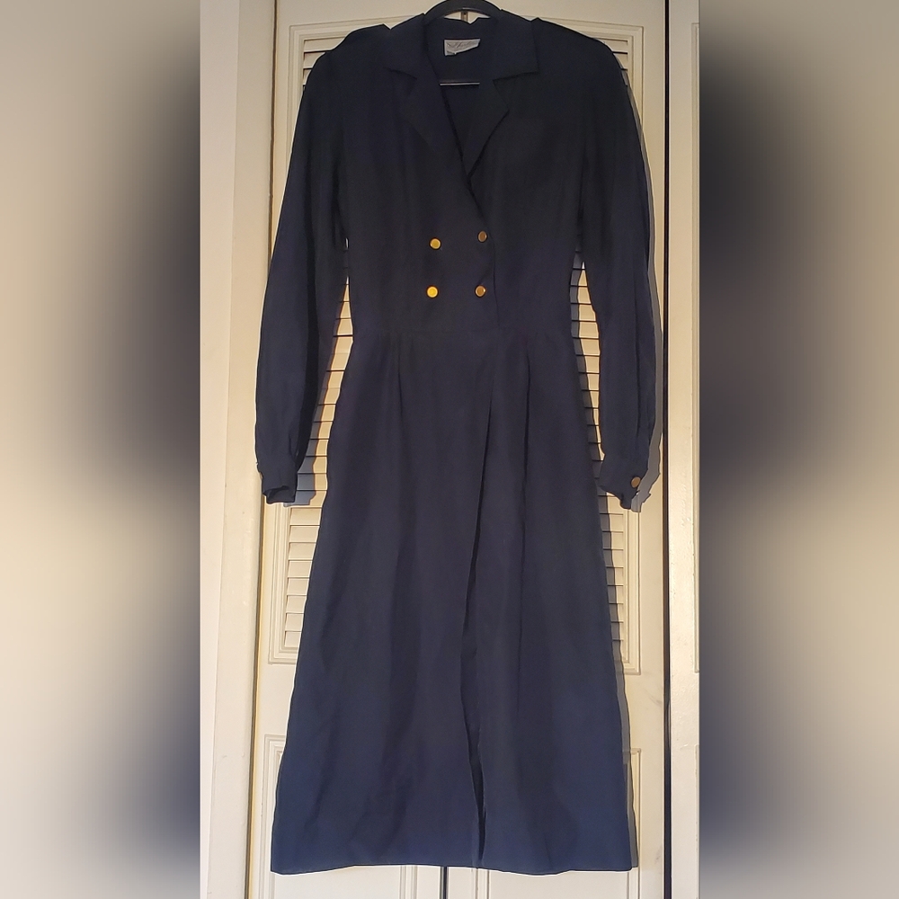 Like New! Cute Vintage TransAm Stewardess Navy Dress with Gold Buttons & Pockets